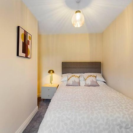 It'S Broadway Baby! Great House Close To City Centre Belfast Exterior foto