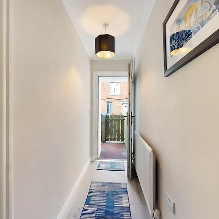 It'S Broadway Baby! Great House Close To City Centre Belfast Exterior foto