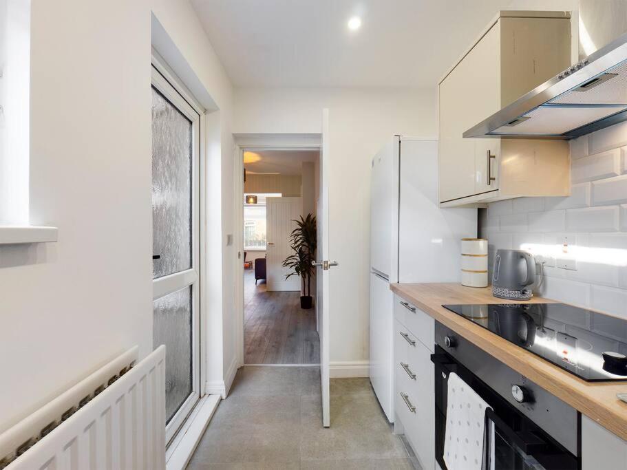 It'S Broadway Baby! Great House Close To City Centre Belfast Exterior foto